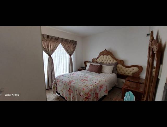 2 BEDROOM TOWNHOUSE FOR SALE IN THERESA PARK